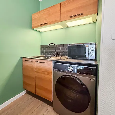 Apartamento Wi-fi Et Balcon, Tres Bien Situe