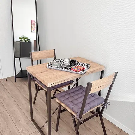 Daire Wi-fi Et Balcon, Tres Bien Situe Margny-les-Compiegne