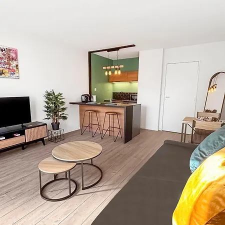 Wi-fi Et Balcon, Tres Bien Situe Margny-les-Compiegne