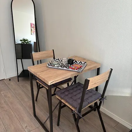 Wi-fi Et Balcon, Tres Bien Situe Apartamento Margny-les-Compiegne
